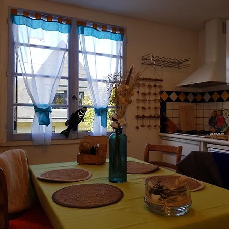 Herm'S Petite Maison Atypique Et Cour Privative - Avenue Du Marche - Ideal Couple Ou Jeunes Parents กาบูร์ก ภายนอก รูปภาพ