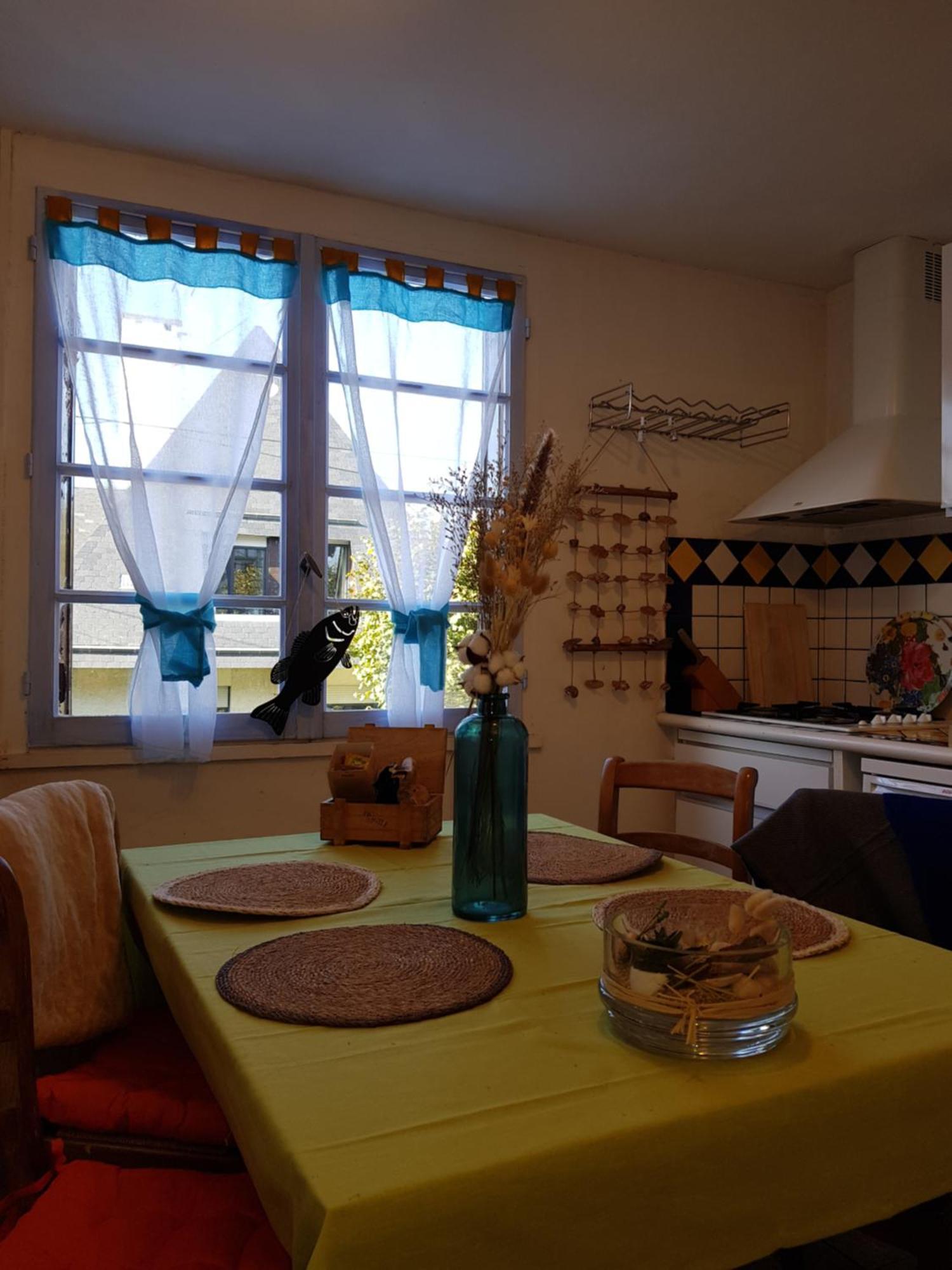 Herm'S Petite Maison Atypique Et Cour Privative - Avenue Du Marche - Ideal Couple Ou Jeunes Parents กาบูร์ก ภายนอก รูปภาพ
